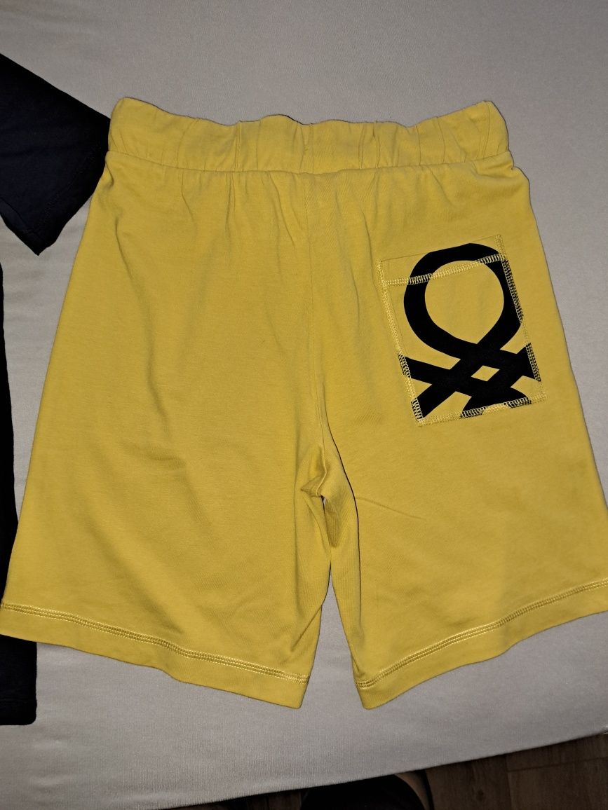 Benetton тишърти и бермуди