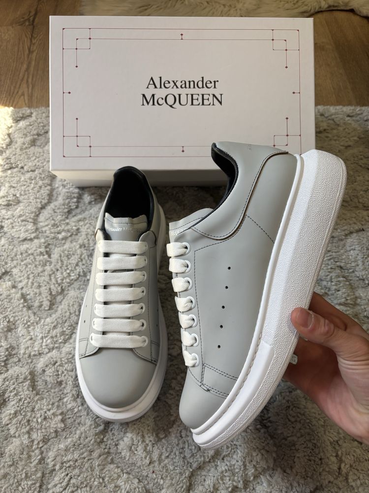Adidasi Alexander McQueen