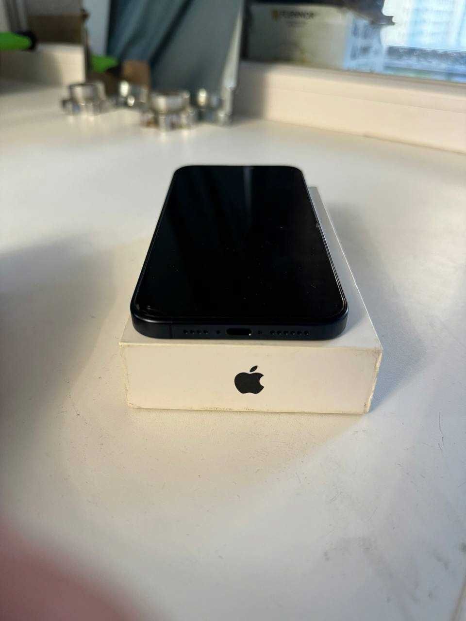 Iphone 15 Pro max Гарантия есть