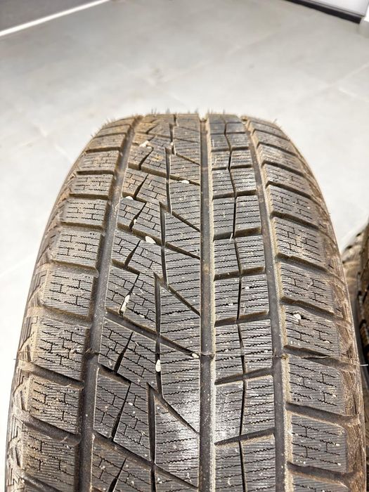 Шины зимние. 235/55/R18 б/у
