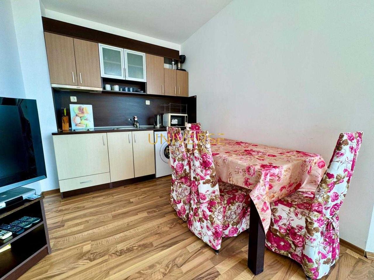Продава се Двустаен апартамент в Свети Влас - 56 кв.м за 1358 €/кв.м - Снимка #2