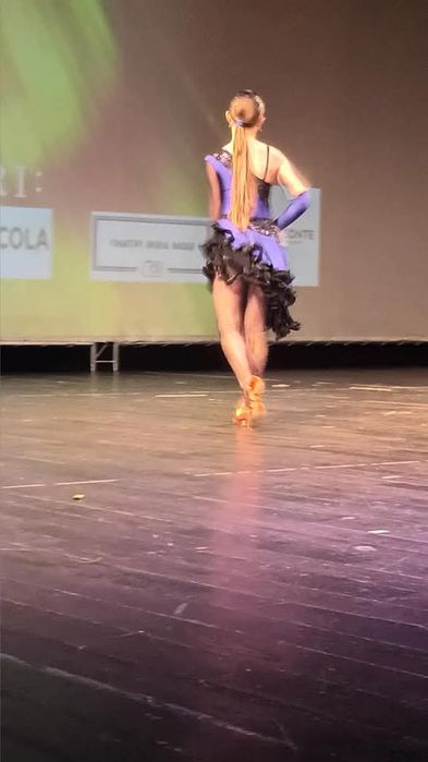 Rochie dans sportiv laino 10-12 ani superbă