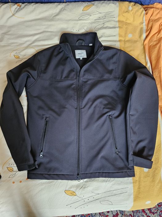 Яке Jack and Jones