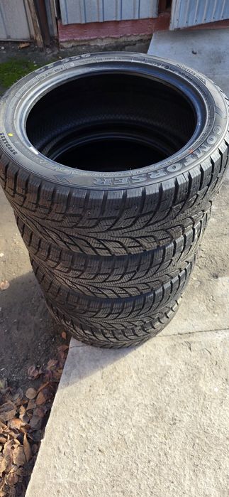 Зимние шины новые