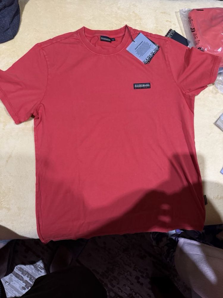 Продавам оригинални тениски Nike,Napapijri,North Face