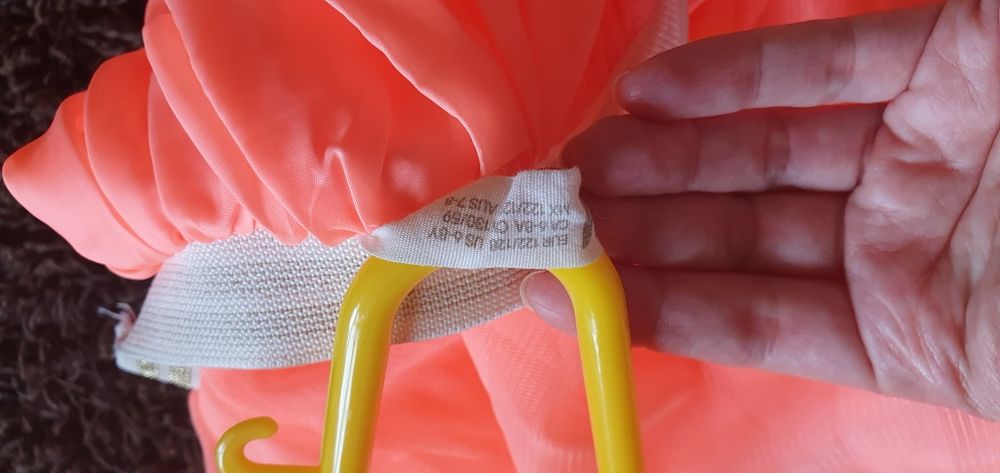 Vând fusta tul roz neon fete 6-8 ani H&M
