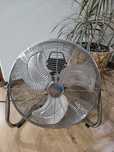 Ventilator de podea