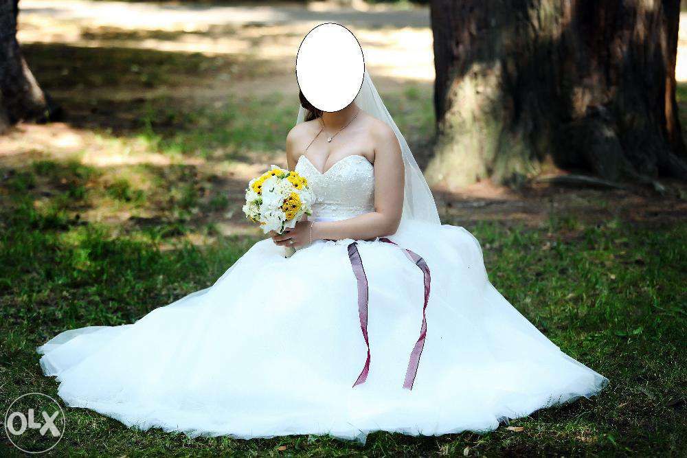 Vand rochie de mireasa