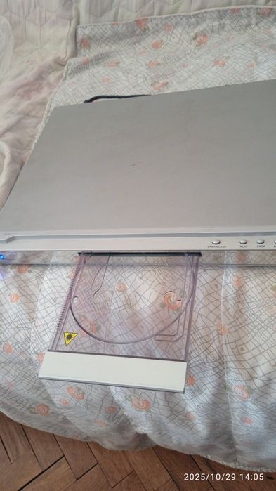 DVD Roadstar!Работещо!В отлично състояние!