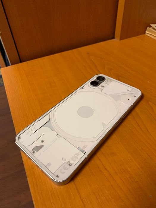 Vând nothing phone 1 256 gb