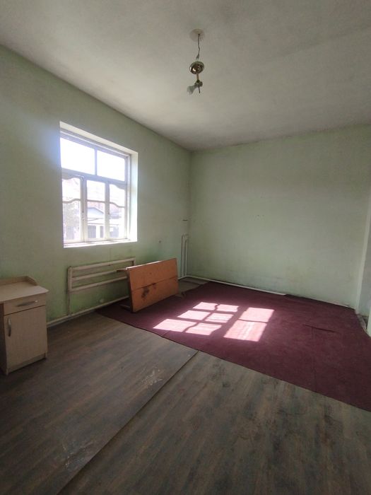 3,5 сотх 4 хонали ховли сотилади. Бектемир тумани Мажнунтол махаллада