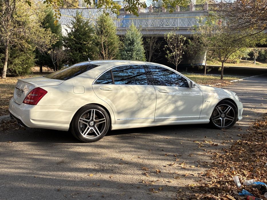 Mercedes S-class 63s