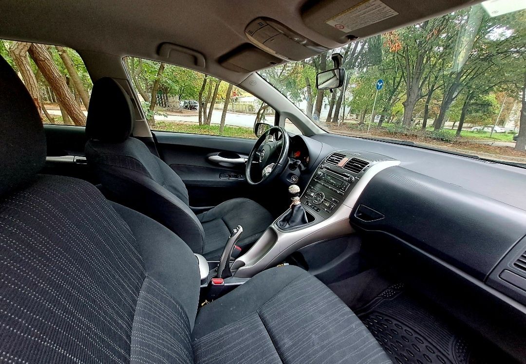 Тойота аурис/toyota auris