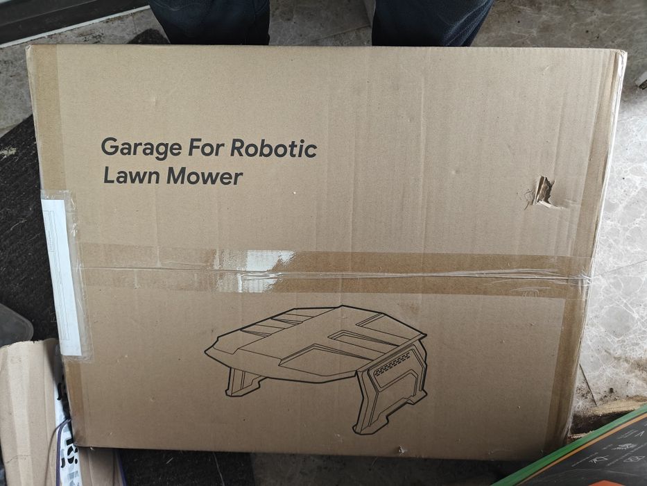 Robot tuns iarba + garaj iHunt