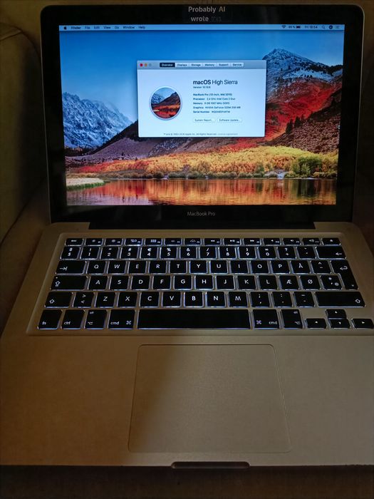 Apple MacBook Pro 13.3 inch  SSD 256  6GB Ram
