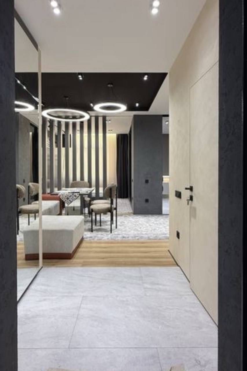 Parkent Plaza Продается 2 комнатная квартира ремонт Мирзо-Улугбек