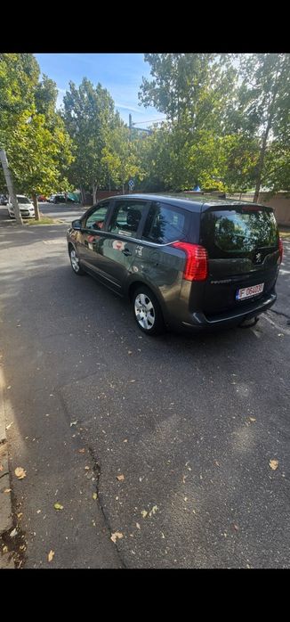 Peugeot 5008 An 2011  Preț 3150 € 180.000 KM Benzina 1.6 VÂNDUT