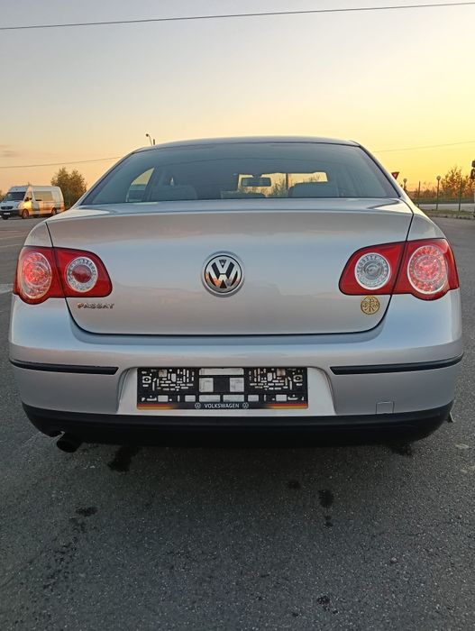 Volkswagen Passat B6, limuzină, 1.6 benzină, Import Germania