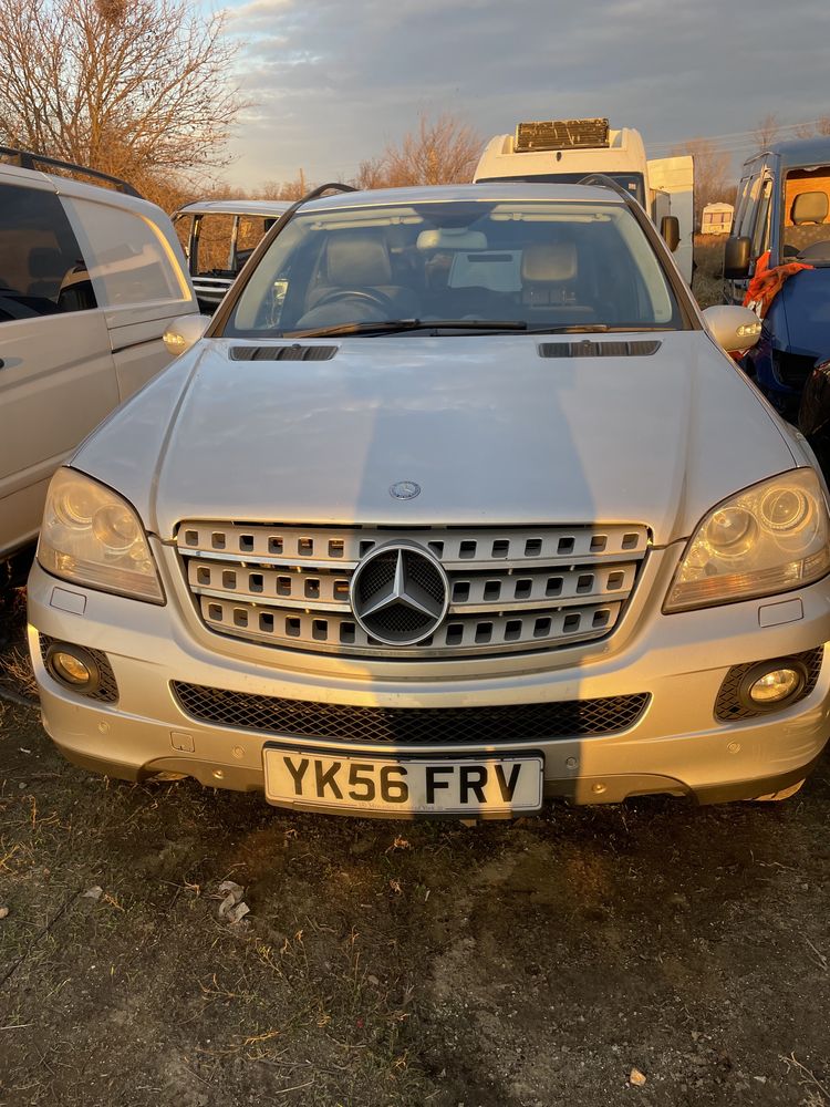 Dezmembrez mercedes ml w164 3.0 v6