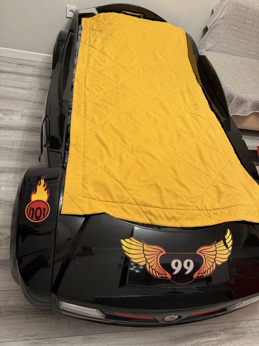 Продам спальный гарнитур cilek