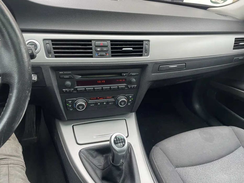 BMW serie 3, model 320i din 2006, Combi, stare buna!