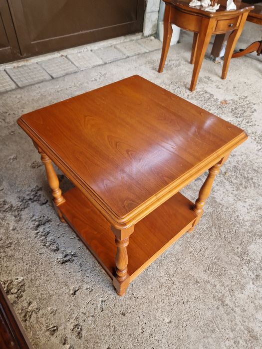 Уникална антикварна дизайнерска шведска масичка масив