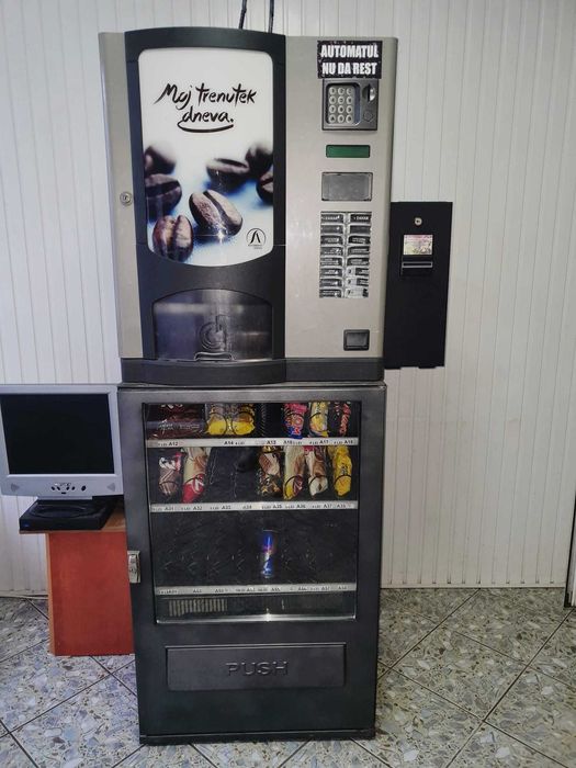 Vand aparat de cafea si vending de produse si bauturi cu frigider