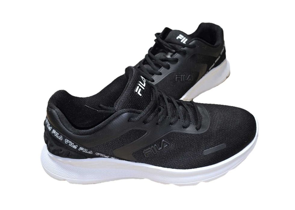 Adidași FILA Beam – ca noi, purtați o singură dată • Mărimea 43