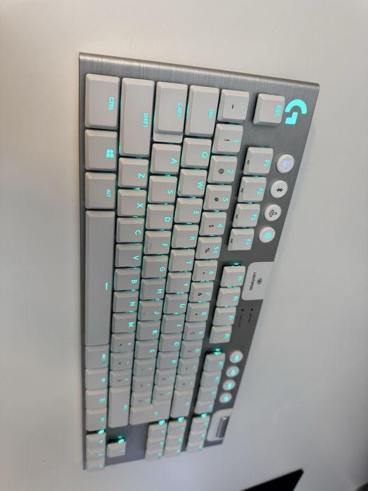 Tastatura Logitech G915 TKL Tactile Brown Switches