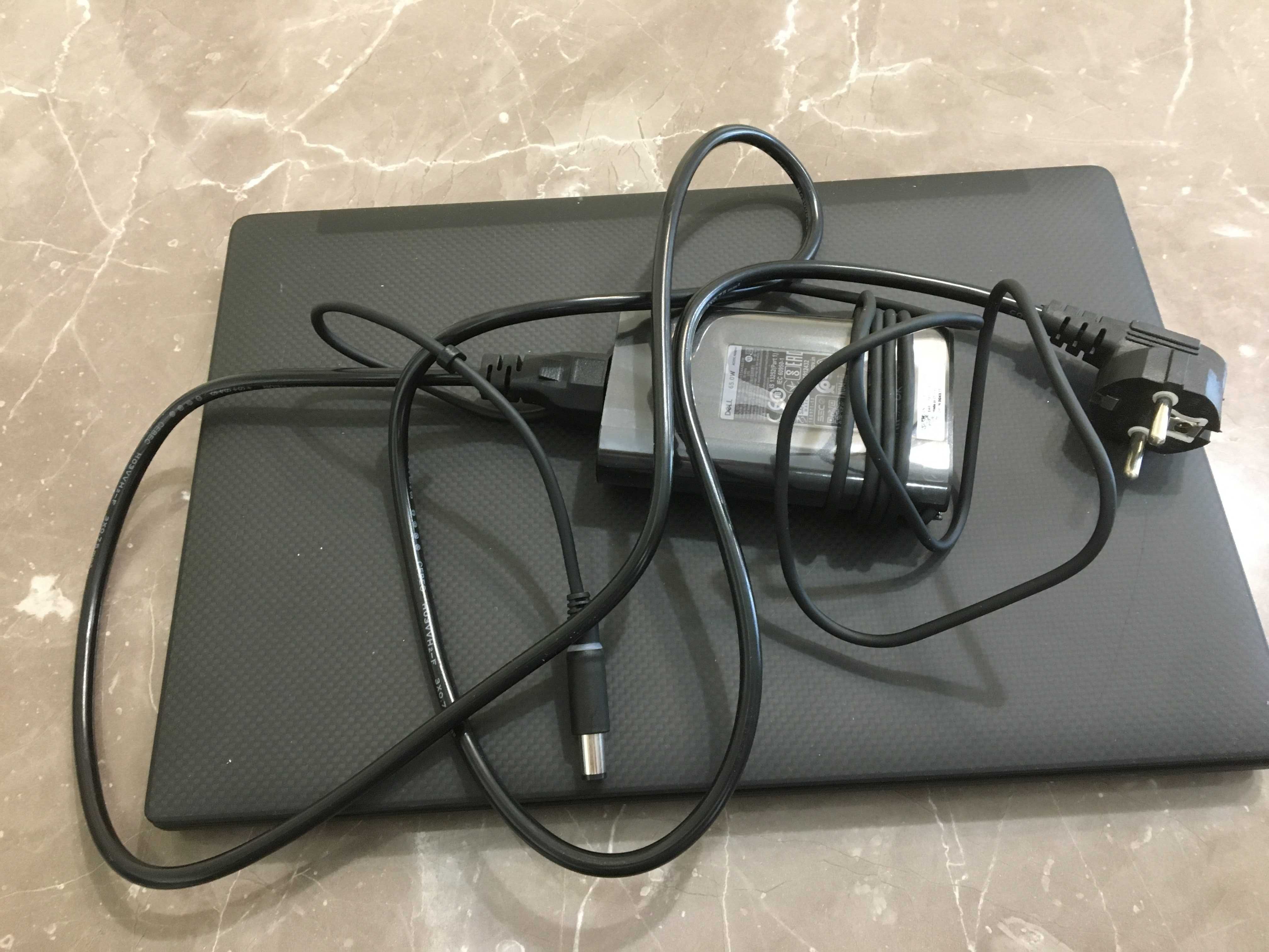 Dell 7480,Touch screen 14" FHD,i5-6300U,8Gb RAM,hhd 238GB/NVMe/