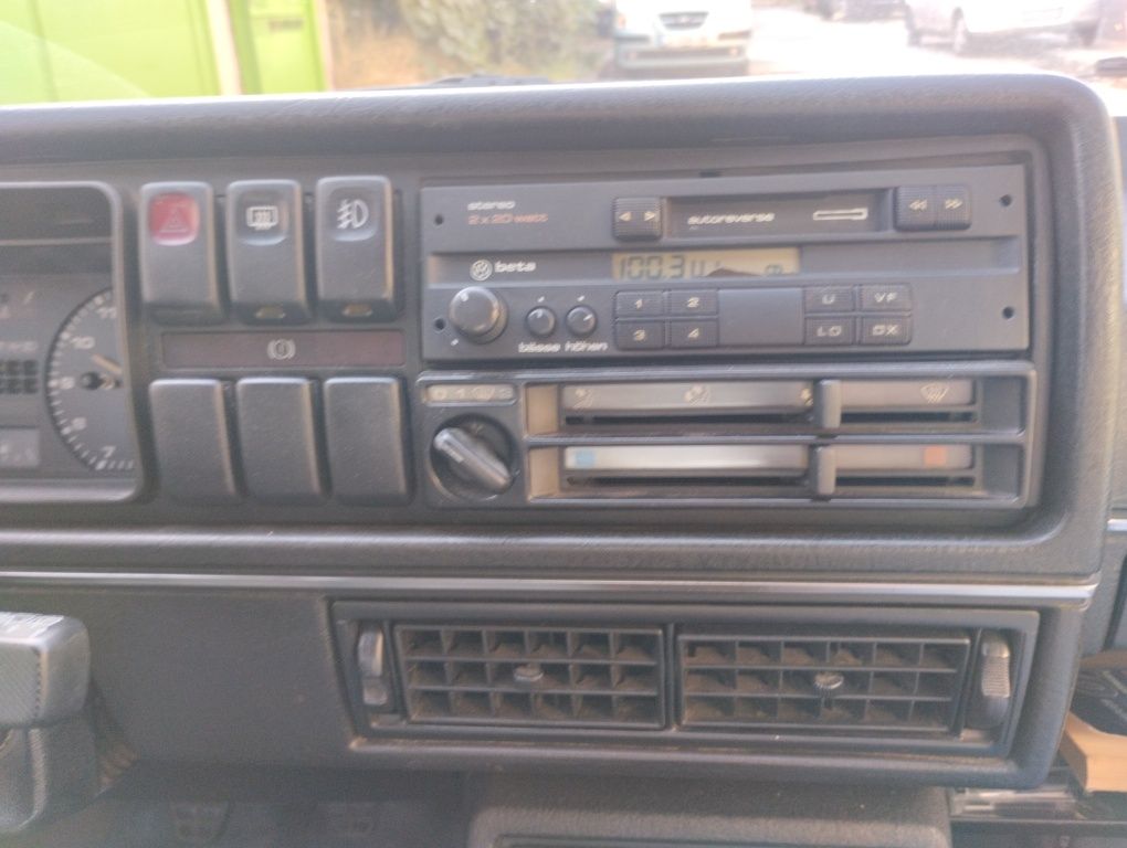 Авто-касетофон за VW