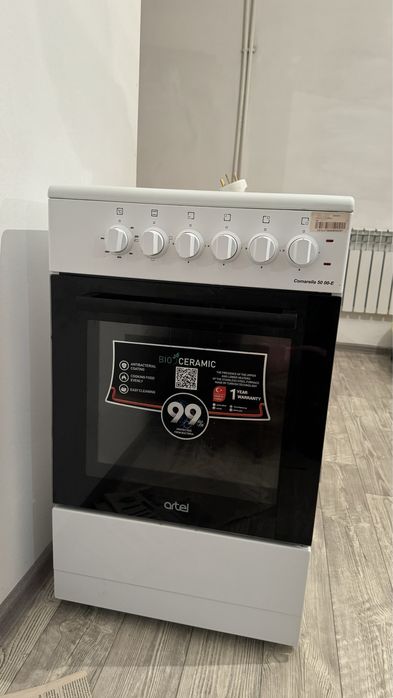 Продается электрическая плита, все работает и духовка