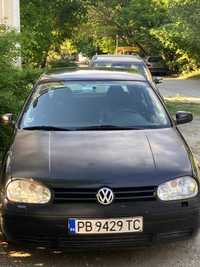 Продавам VW Golf 4, 1.6, 16V, бензин, ръчка, 04.2000г., черен, 5 врати