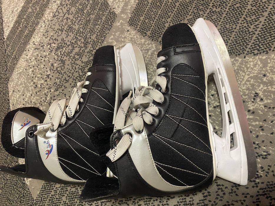 Коньки 44 размера, мужские