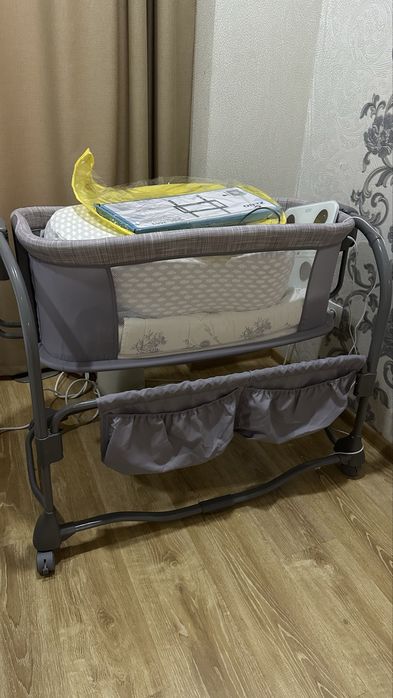 Кроватка для новорожденных