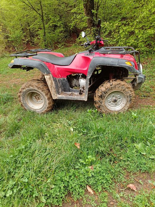 Vând Atv de 300 CC in stare buna de funcționare