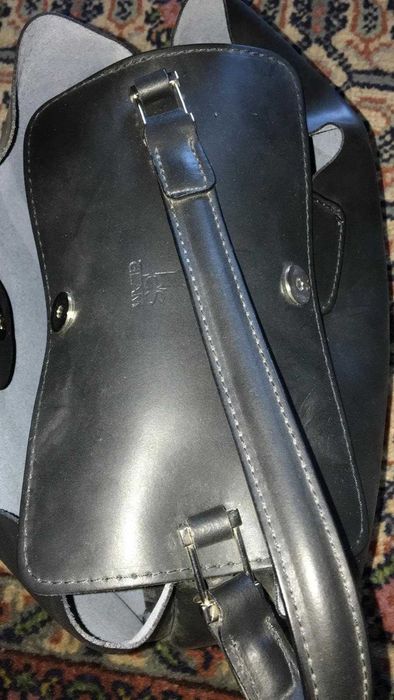 Geanta de mana, medie