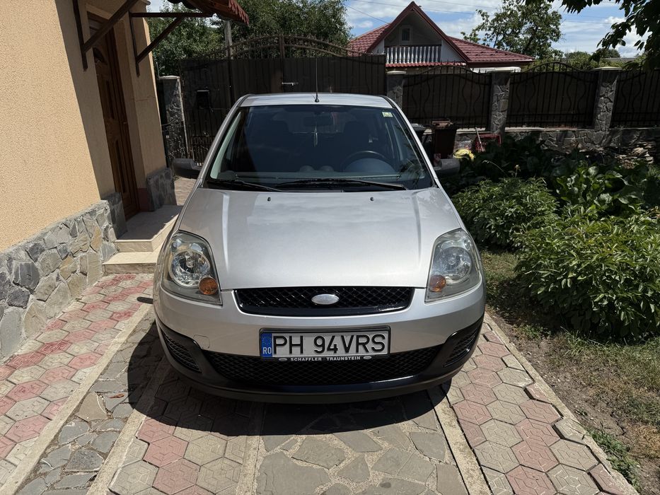 Ford  fiesta 1.3 benzina 2006