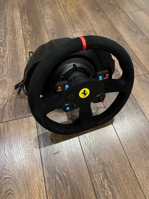 Thrustmaster T300 RS + Ferrari Alcantara Rim – Модифицирана