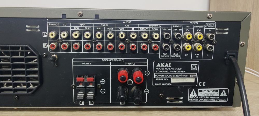 Receiver Akai Amplituner