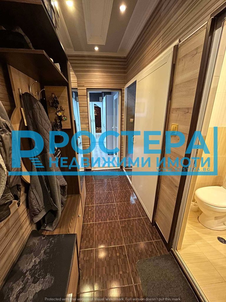 Продава се Двустаен апартамент в Търговище, Запад 2 - 60 кв.м за 1403 €/кв.м - Снимка #11