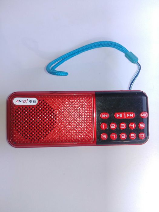 Миниатюрный карманный  радиоприемник FM, MP3-плеер