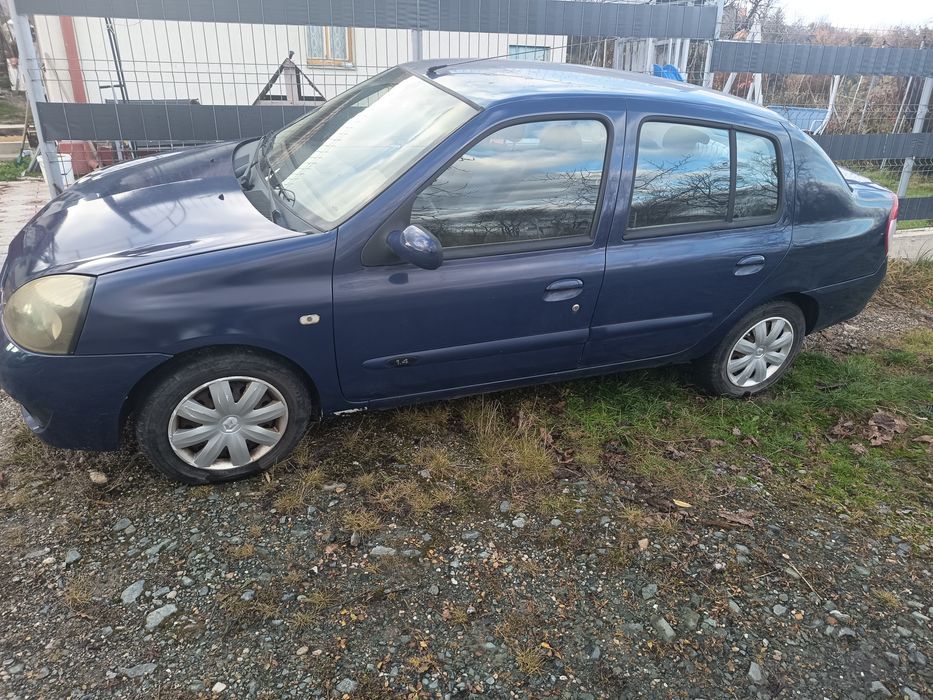 Vând Renault Clio symbol
