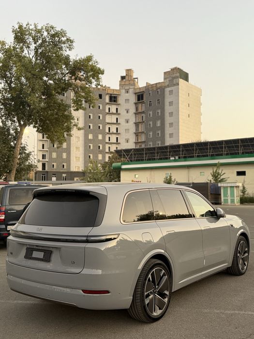 Li9 Ultra restayling 2025-26