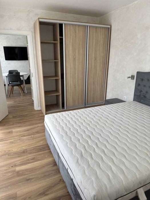 Дава се под наем Двустаен апартамент в Бургас, Възраждане - 72 кв.м за 561 € - Снимка #5