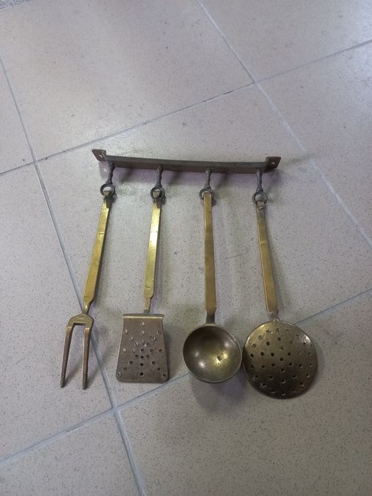 Set tacâmuri bronz