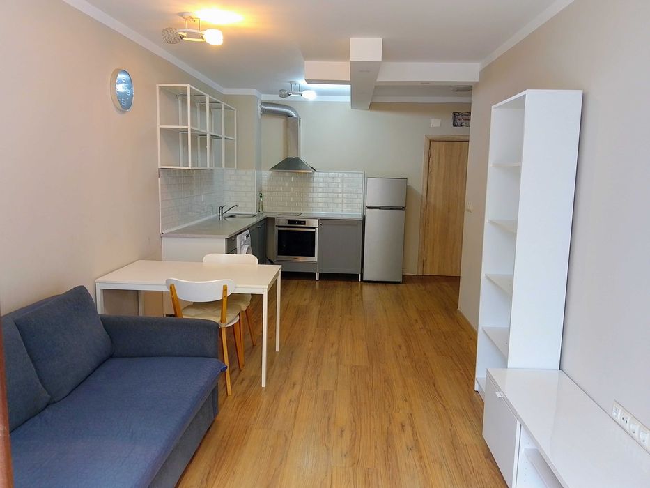 Продава се Двустаен апартамент в Варна, Бриз - 100 кв.м за 995 €/кв.м - Снимка #1