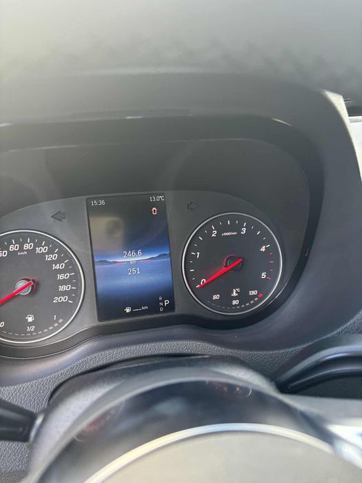 Mercedes sprinter nou nouță 317cdi nimic de reproșat.