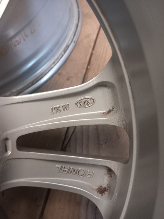 Jante kia r16 x114.3 et 50 cb 67.1 mazda toyota Hyundai kia nissan etc