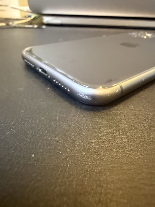 iPhone 11 128GB Продавам